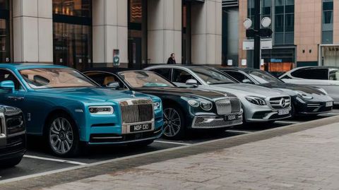 Luxury Car Overview: Essential Facts and Modern Features
