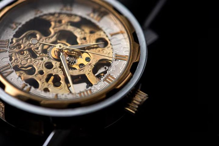 Luxury Watches Basics: Key Information About Premium Timepieces